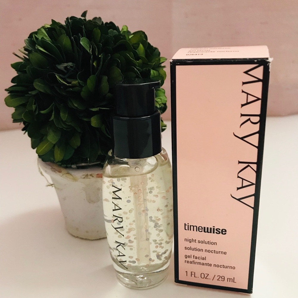 ♥️BOGO 50%♥️ Mary Kay Timewise Night Solution